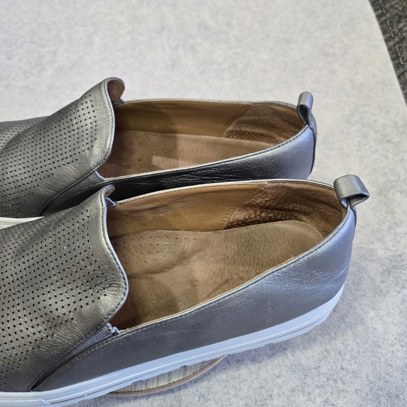 🐢 Halogen Metallic Silver Chunky sneaker.  1" platform.  Size 10. - Picture 10 of 16